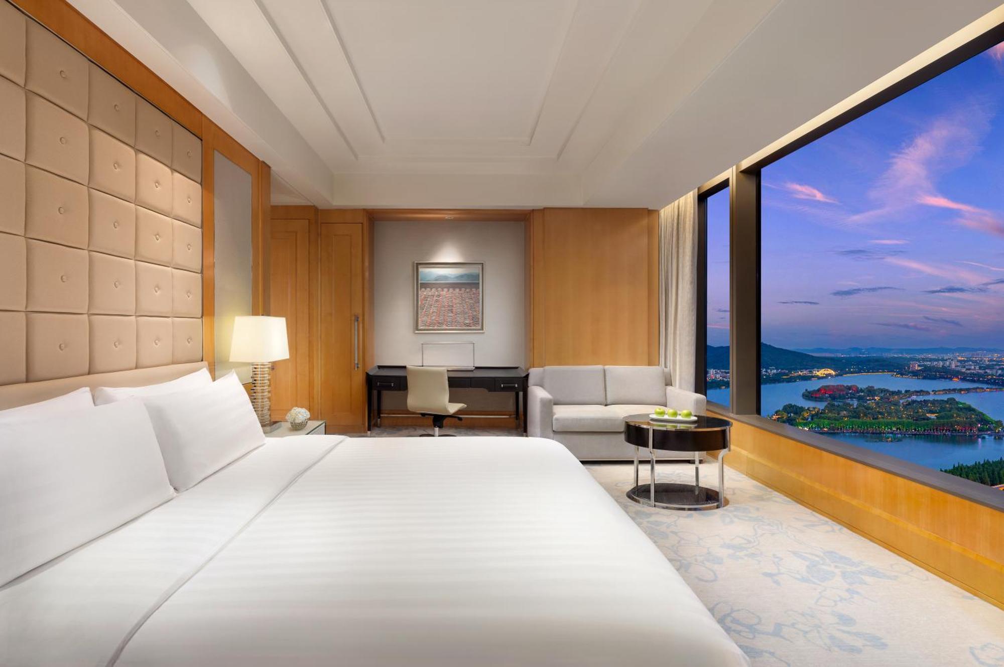 Shangri-la Nanjing 5*